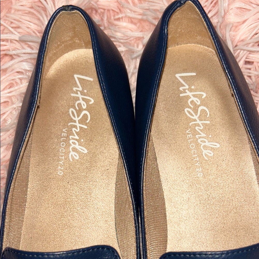 Life Stride Navy Flats - Picture 2 of 5